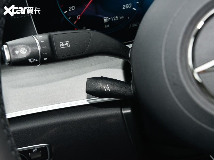 2022YE Ŀ E 300 L \F