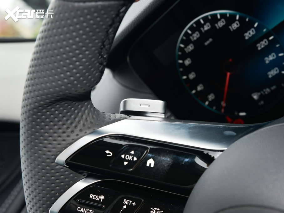 2022YE Ŀ E 300 L \F