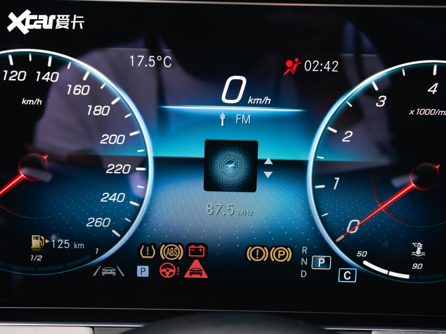 2022YE Ŀ E 300 L \F