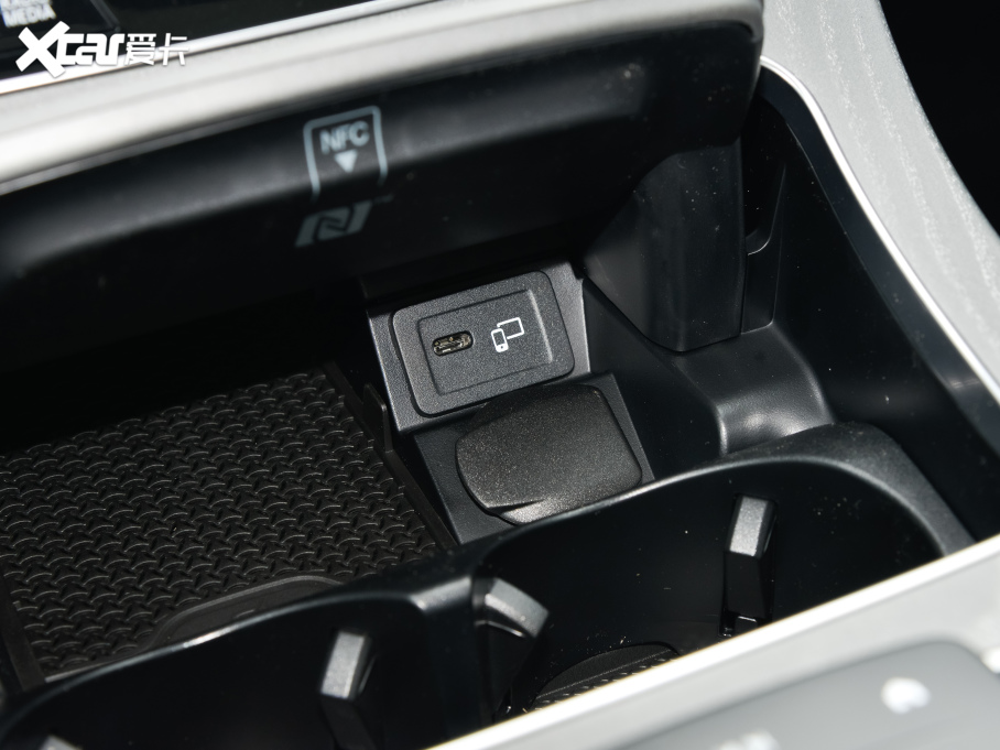 2022YE(j) Ŀ E 300 L \(yn)(dng)F