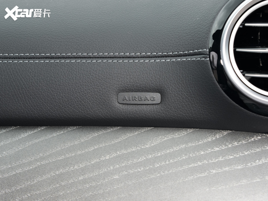 2022YE Ŀ E 300 L \F