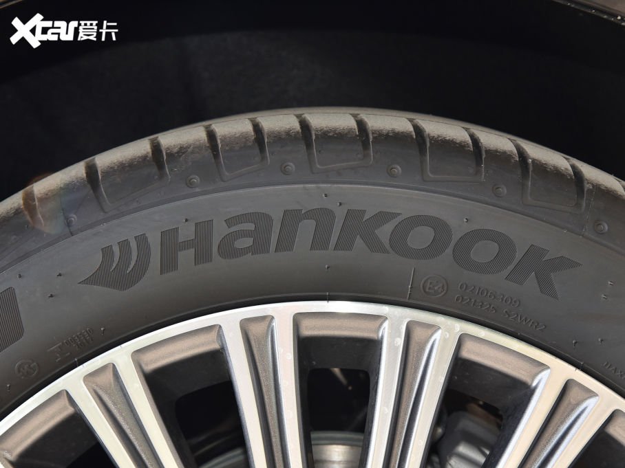 2022YE(j) Ŀ E 300 L r(sh)