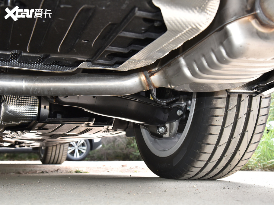 2022��YE�� �Ŀ��� E 300 L �r����