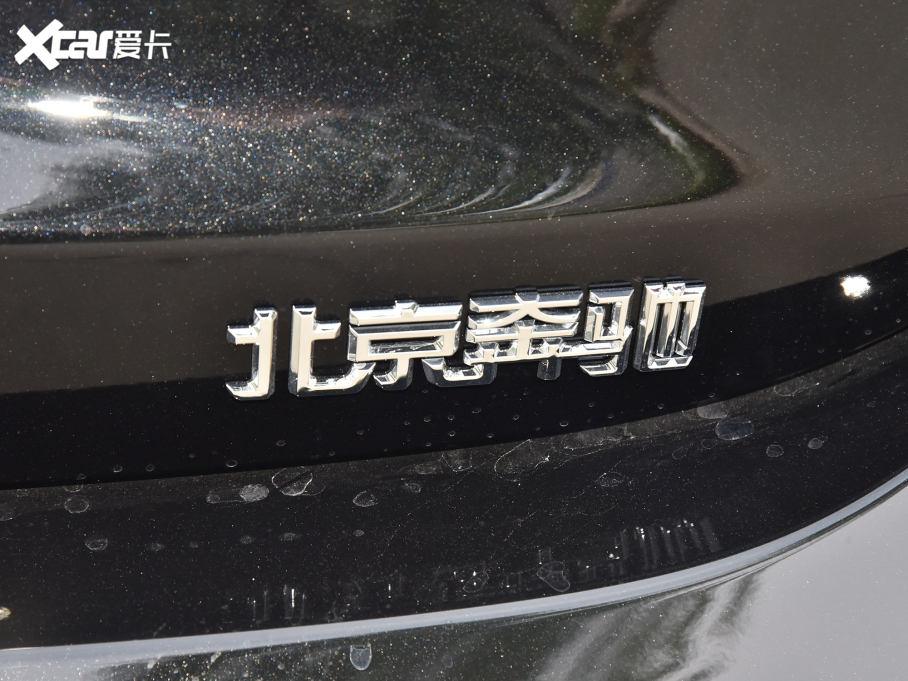 2022YE Ŀ E 300 L r