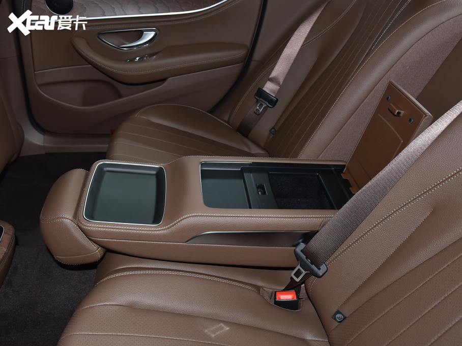 2022��YE��(j��) �Ŀ��� E 300 L �r(sh��)����