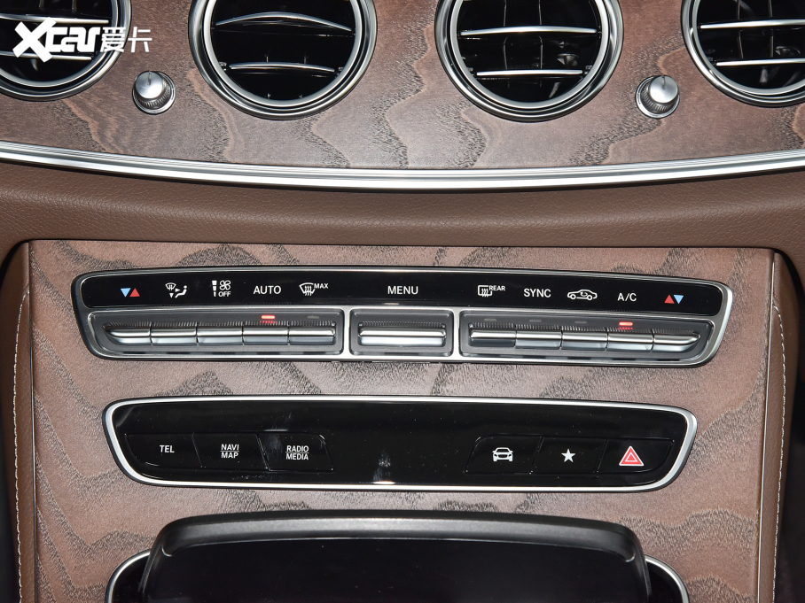 2022YE(j) Ŀ E 300 L r(sh)