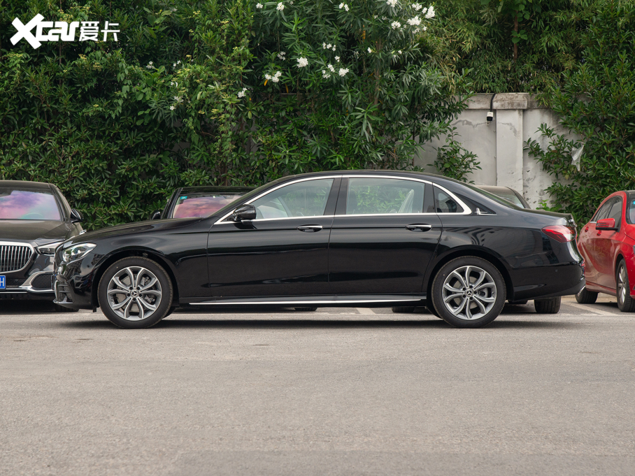 2022YE Ŀ E 300 L \ӺA