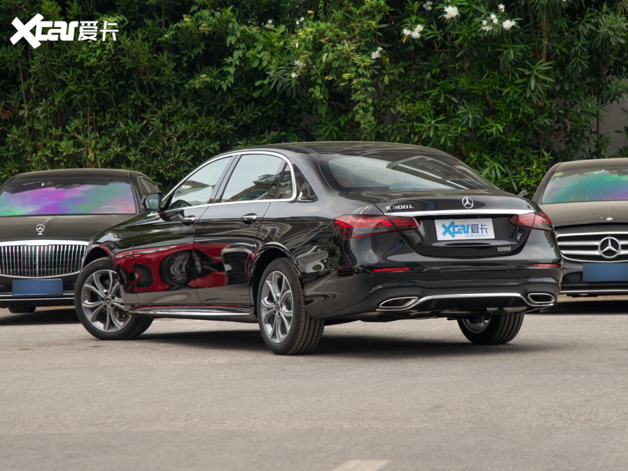 2022YE Ŀ E 300 L \ӺA