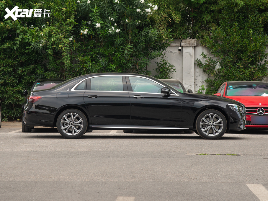 2022YE Ŀ E 300 L \ӺA