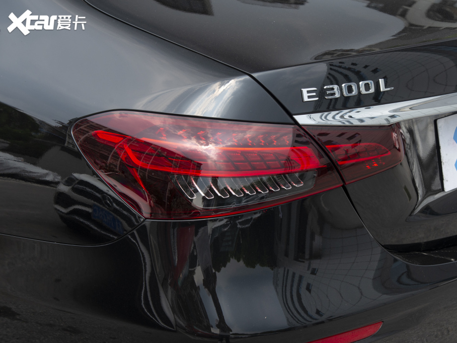 2022YE Ŀ E 300 L \ӺA