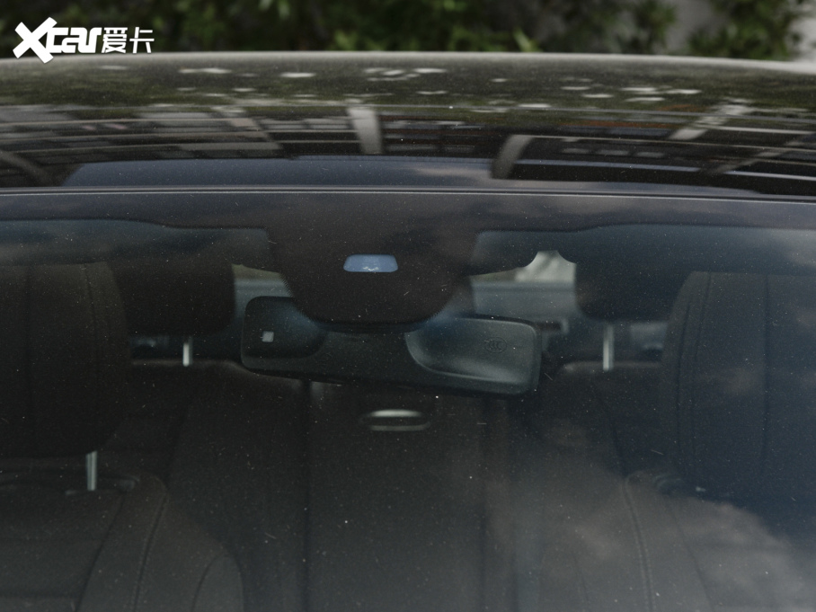 2022YE Ŀ E 300 L \ӺA