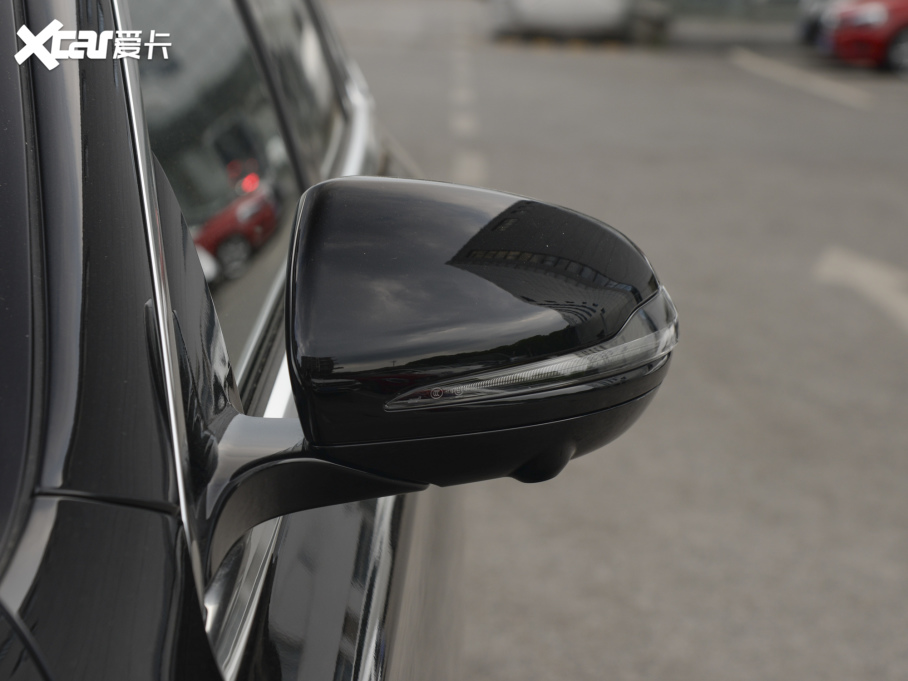 2022YE Ŀ E 300 L \ӺA