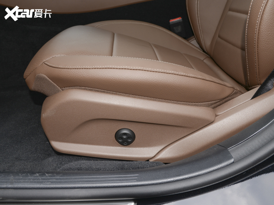 2022YE Ŀ E 300 L \ӺA