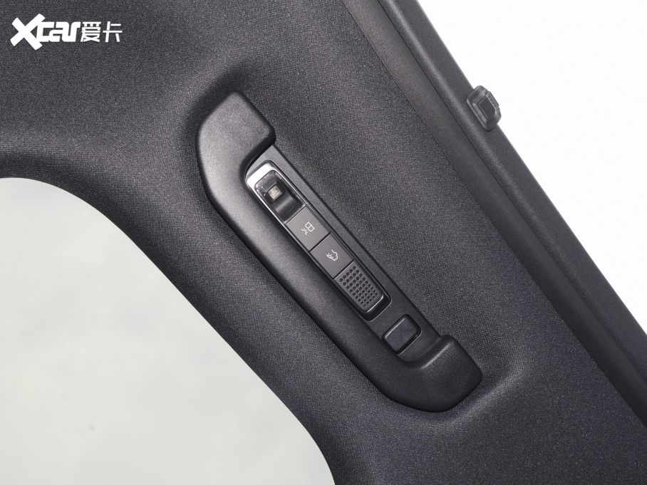 2022YE Ŀ E 300 L \ӺA