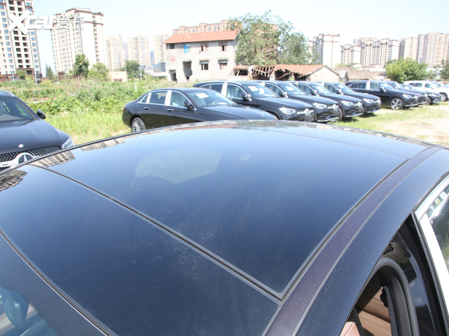 2022YE Ŀ E 300 L \ӕr