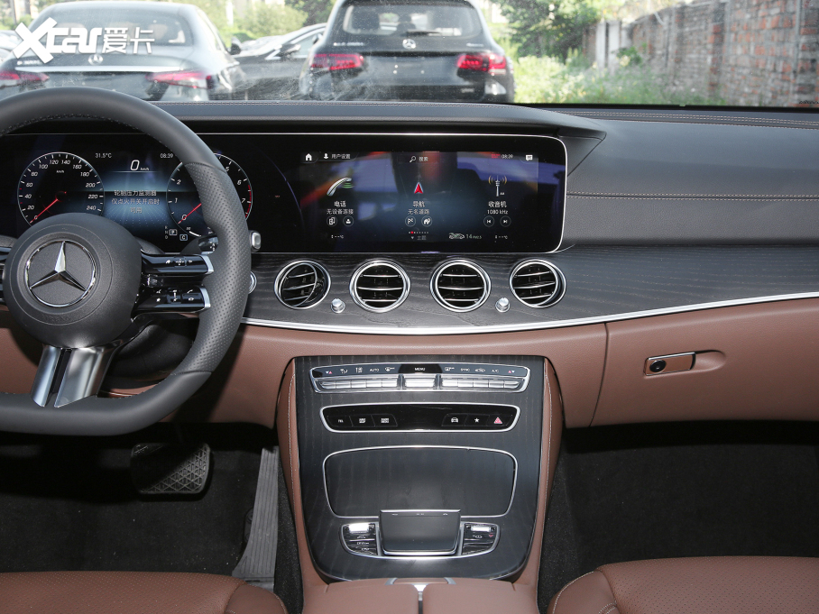 2022YE Ŀ E 300 L \ӕr