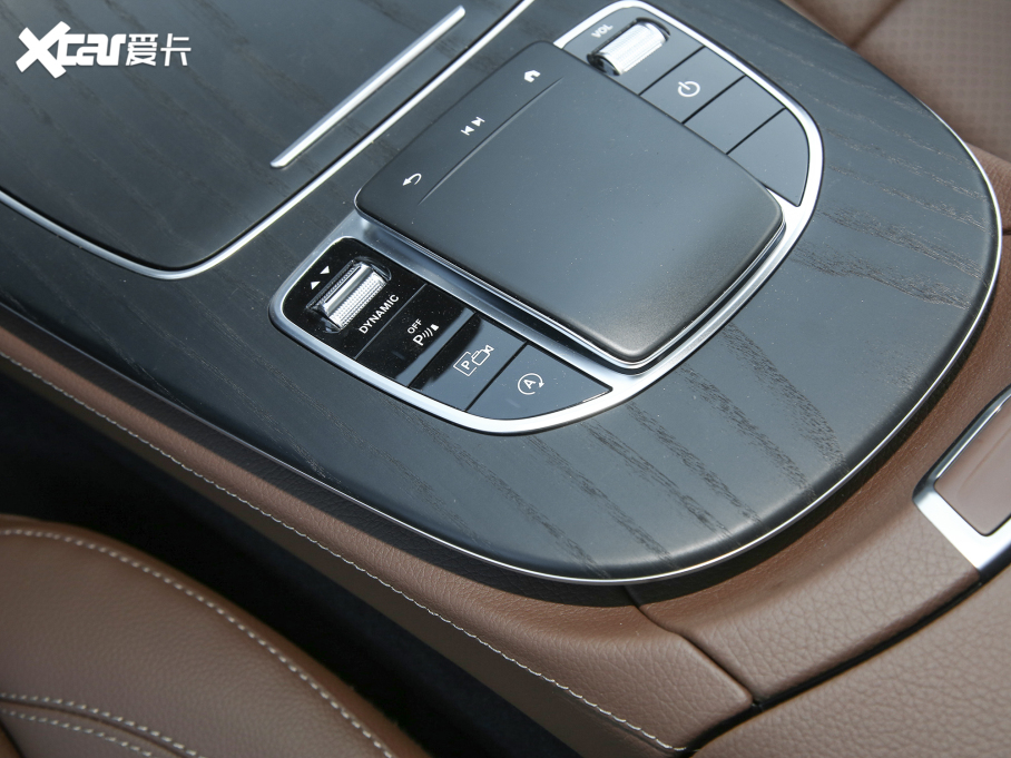 2022YE Ŀ E 300 L \ӕr