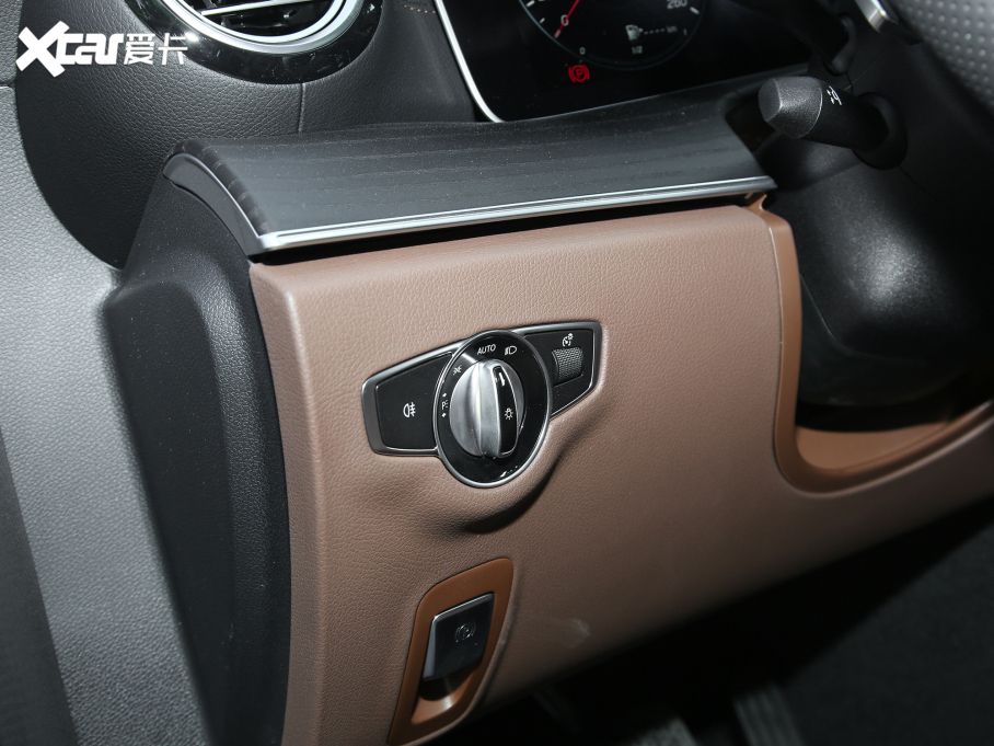 2022YE Ŀ E 300 L \ӕr