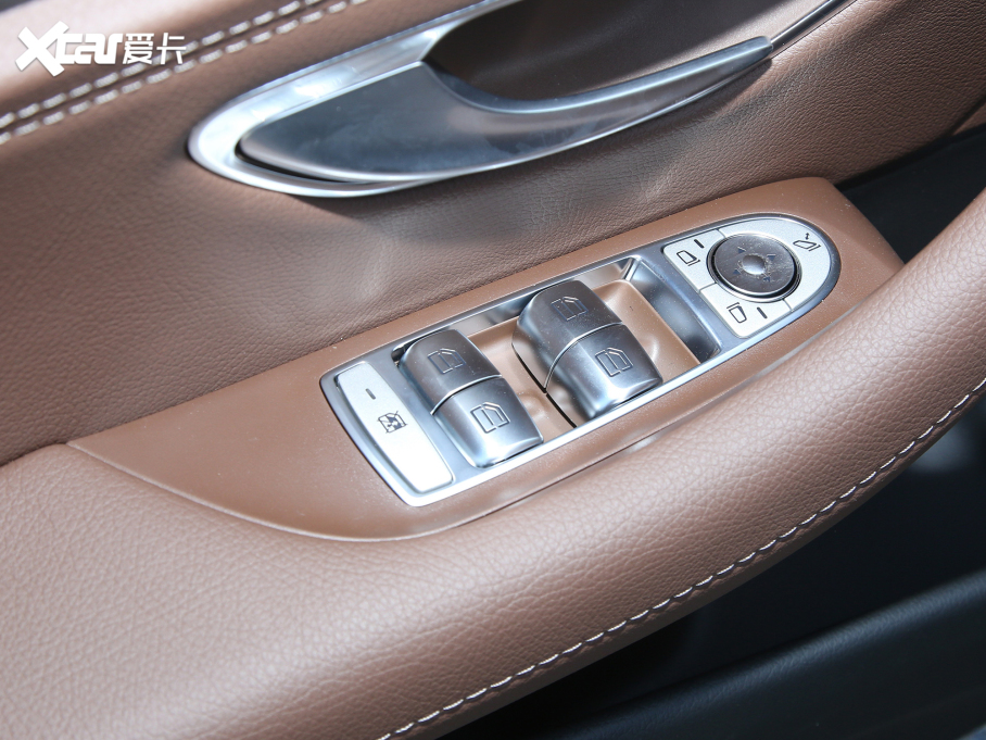 2022YE Ŀ E 300 L \ӕr