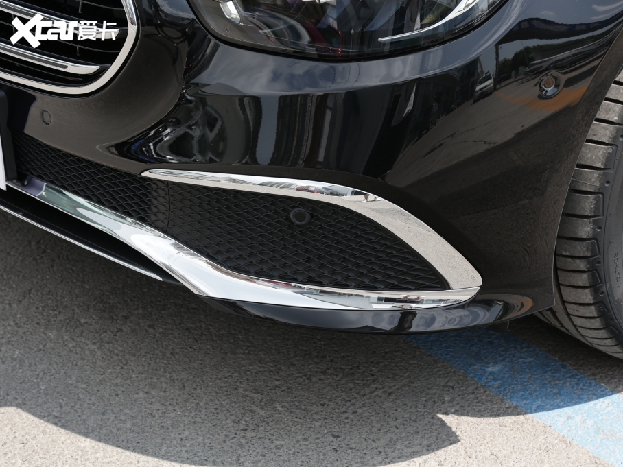 2022��YE�� �Ŀ��� E 300 L ���A��