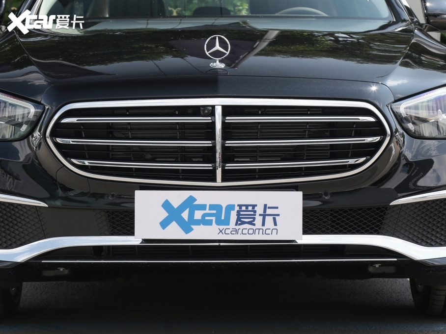 2022YE Ŀ E 300 L A