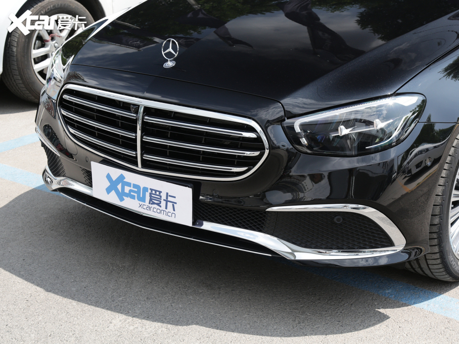 2022��YE�� �Ŀ��� E 300 L ���A��