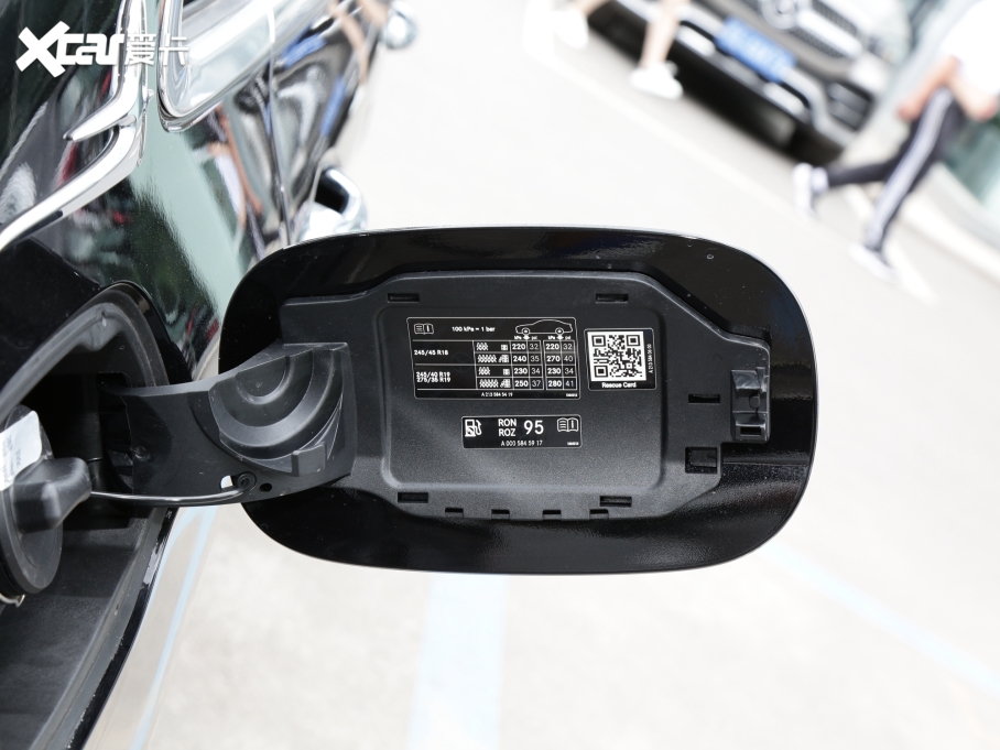 2022YE Ŀ E 300 L A