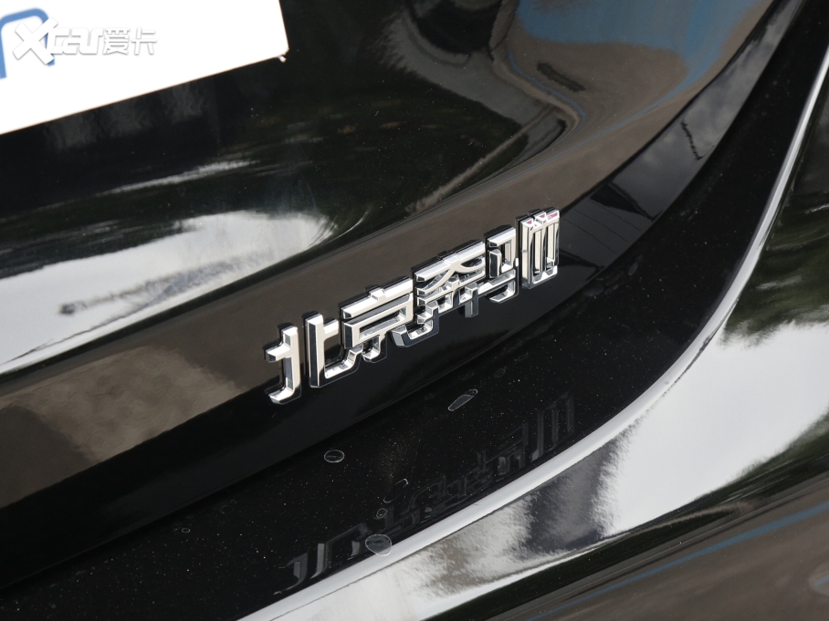 2022YE Ŀ E 300 L A