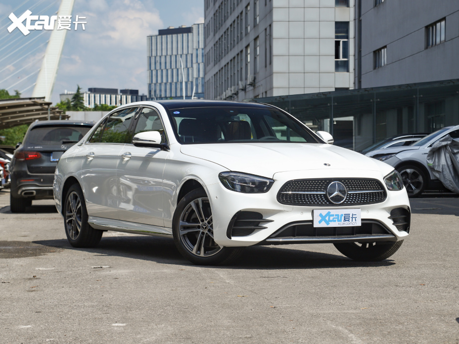 2022YE Ŀ E 260 L \