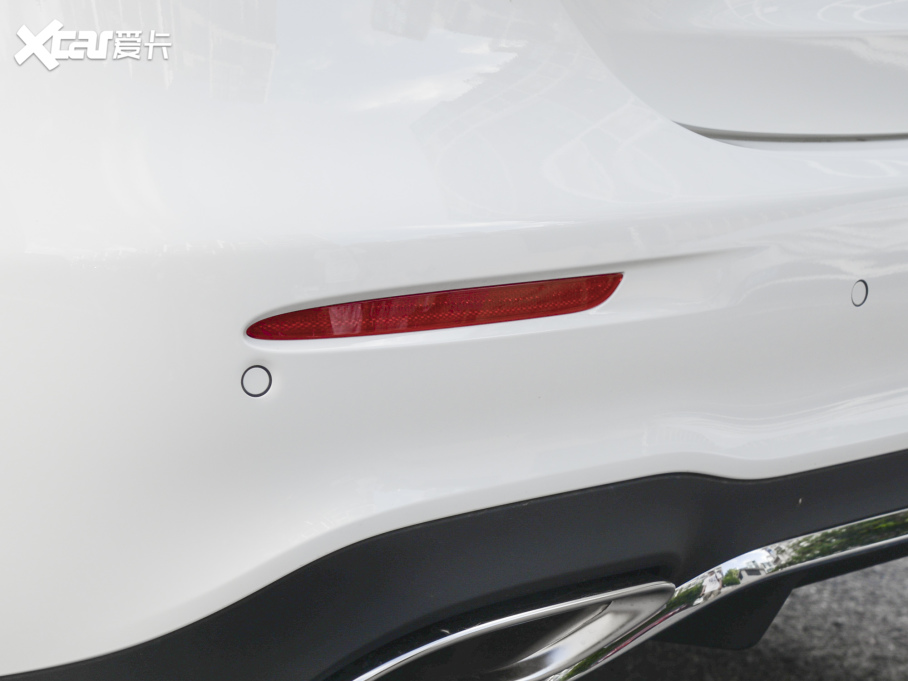 2022YE Ŀ E 260 L \