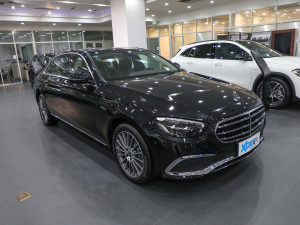 2022E 260 L  ǰ45