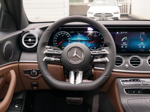 2022E 300 L \ӕr п؅^