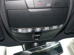 2022E 300 L \ӕr п؅^