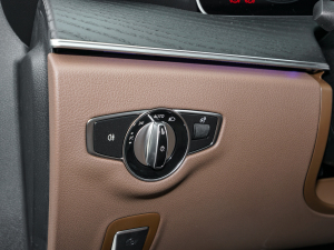 2022E 300 L \(yn)ӕr п؅^(q)