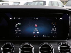 2022Ŀ E 300 L \(yn)ӺA п_@ʾ