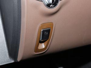 2022Ŀ E 300 L \(yn)ӺA v܇Ƅ