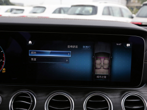 2022Ŀ E 300 L \ӺA п؅^