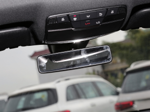 2022Ŀ E 300 L \(yn)ӺA ܇(ni)ҕR