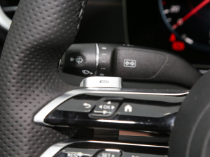 2022Ŀ E 300 L \ӺA п؅^