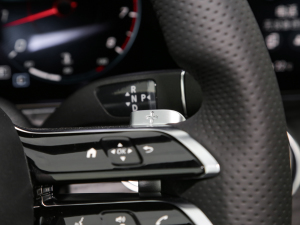 2022Ŀ E 300 L \ӺA п؅^