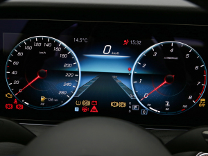 2022Ŀ E 300 L \(yn)(dng)A п؅^(q)