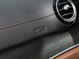 2022Ŀ E 300 L \(yn)(dng)A п؅^(q)