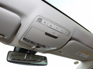 2022Ŀ E 300 L A п؅^(q)