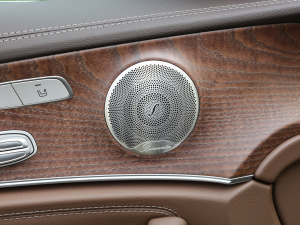 2022Ŀ E 300 L A п؅^