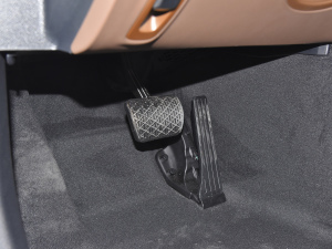 2022Ŀ E 300 L \F п؅^