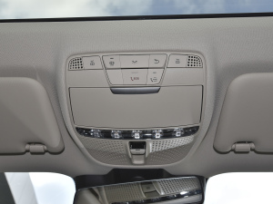 2022Ŀ E 300 L F п؅^