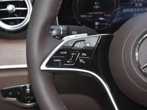 2022Ŀ E 300 L F п؅^