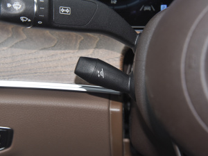 2022Ŀ E 300 L F п؅^