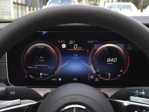 2022Ŀ E 300 L F п؅^