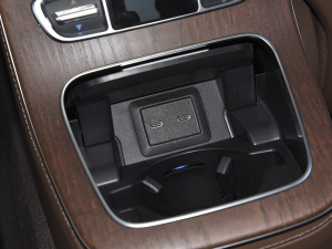 2022Ŀ E 300 L F п؅^